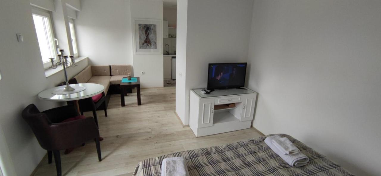 Apartman Park Trebinje Bagian luar foto